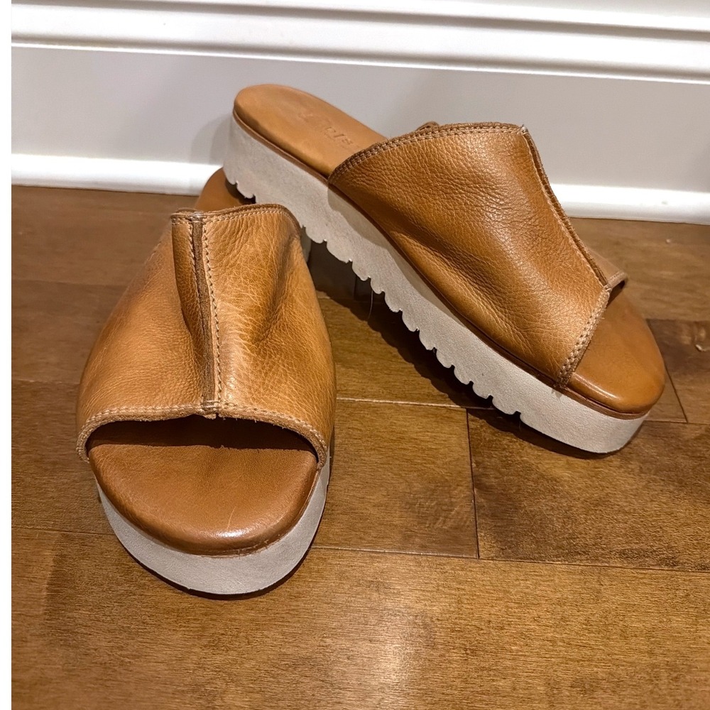 Bed Stu Fairlee II Platform Sandals Sz 11 Tan Rustic Leather Clog Slide Elevated